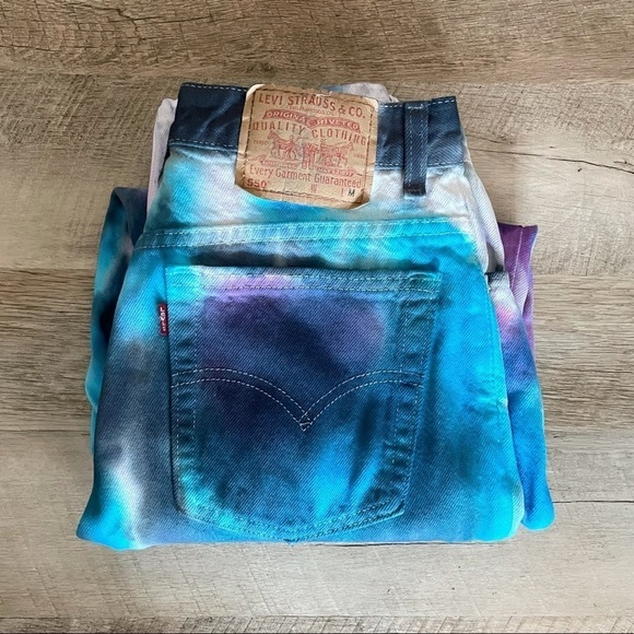 Levi’s Vintage 550 Red Tab Tie Dye Mom Jeans 29x29 High Rise Ankle Boho Festival - Picture 3 of 14